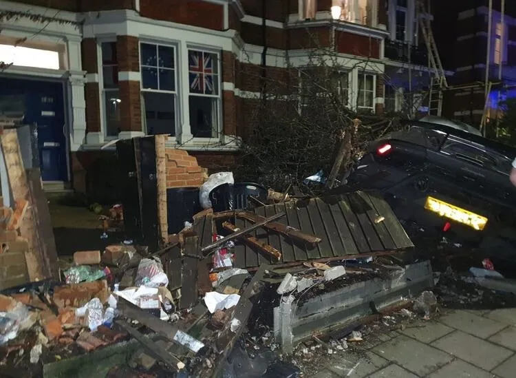 Michail Antonio, Lamborghini ile kaza yaptı