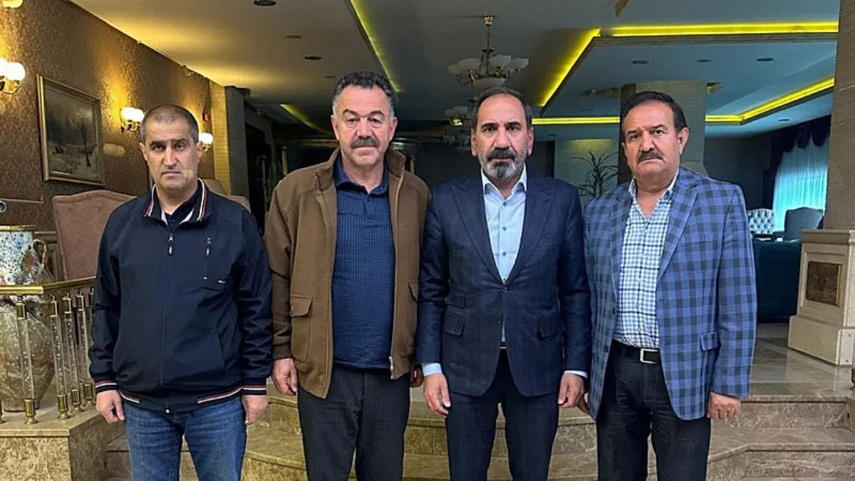 Sivasspor’dan Mecnun Otyakmaz’a ziyaret! – Son Dakika Spor Haberleri Sivasspor’dan Mecnun Otyakmaz’a ziyaret! – Son Dakika Spor Haberleri
