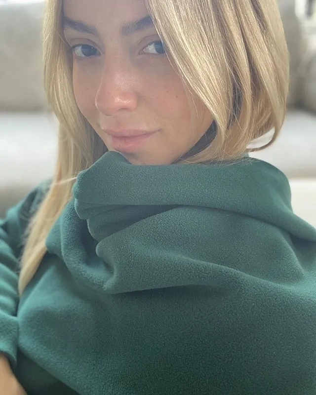 Hadise'den makyajs�z payla��mlar