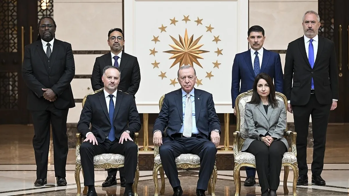 Başkan Erdoğan 5 ülkenin büyükelçisini kabul etti Başkan Erdoğan 5 ülkenin büyükelçisini kabul etti