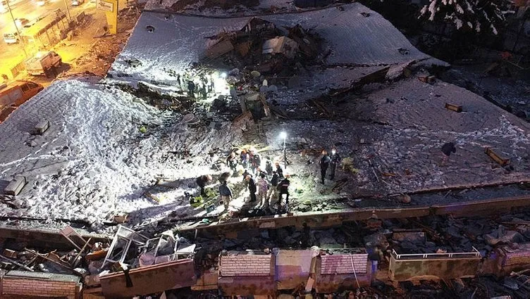Deprem değil 'Yüzyılın Felaketi' | 85 milyonun kalbi deprem bölgesinde 'bir' atıyor