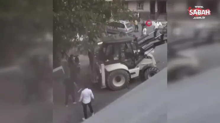 Arnavutköy’de kavgaya iş makinesiyle gelen şahıs tutuklandı | Video