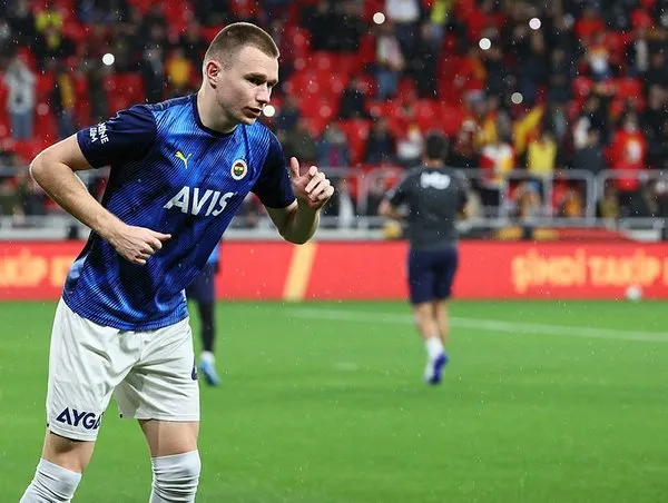 Son dakika: Attila Szalai’nin Fenerbahçe’den ayrılığı yaklaşıyor! Yeni takımını hocası duyurdu “Transferi bitmiş durumda…”