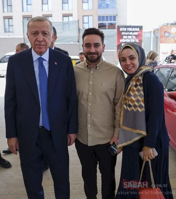 Başkan Erdoğan, Üsküdar’da akaryakıt istasyonu çalışanlarını ziyaret etti