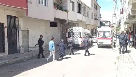 istanbul-sultanbeylide-hareketli-dakikalar-ozel-harekat-polisleri-mudahale-etti-1712417629330.jpg