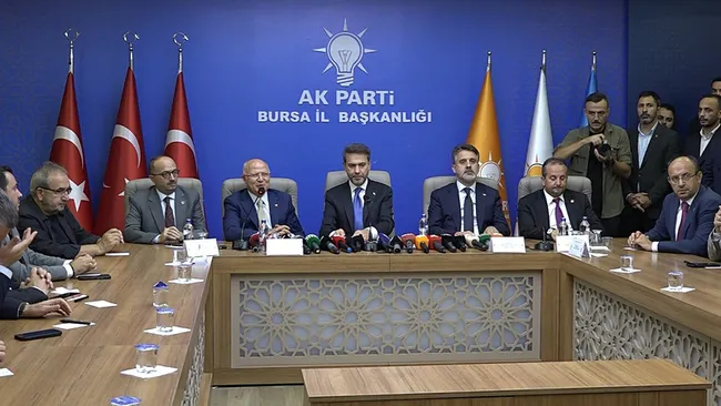 bakan-bayraktar-17-milyon-hanenin-gaz-ihtiyaci-karadenizden-karsilanacak-1787850586107.jpeg Bakan Bayraktar: 17 milyon hanenin gaz ihtiyacı Karadeniz'den karşılanacak