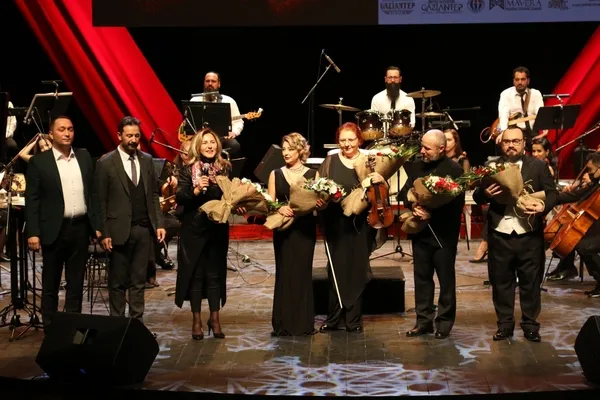 gaziantep-opera-ve-bale-festivali-akdeniz-esintileri-konseri-ile-basladi-1635153677782.jpg