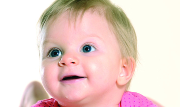 Gözlerine iyi bakın