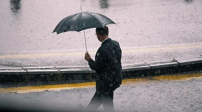 SON DAKİKA | Meteoroloji uyardı! Kuvvetli sağanak ve fırtına geliyor! İstanbul için o saatlere işaret edildi...