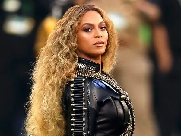 Beyonce'yi kim ısırdı!