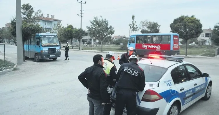 Servisçi alkollü çıktı direksiyona polis geçti