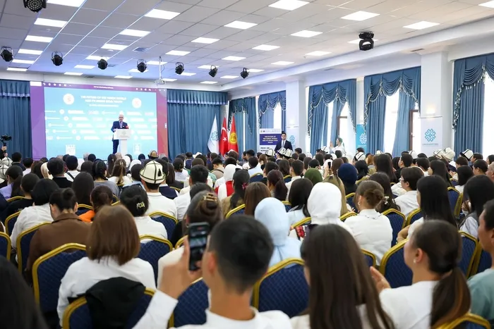 TBMM Başkanı Kurtulmuş: Dilde birliği sağlamak mecburiyetindeyiz