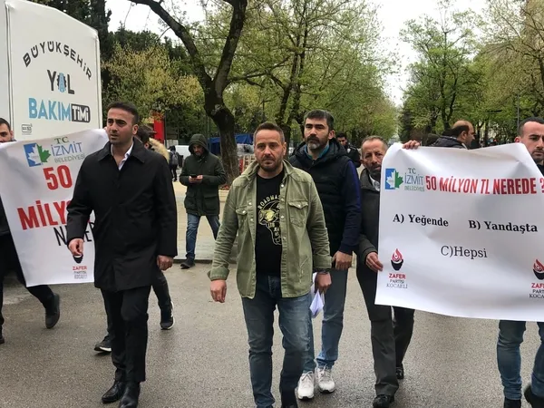 zafer-partisi-izmit-belediyesine-sordu-50-milyon-nerde-1650295715769.jpeg