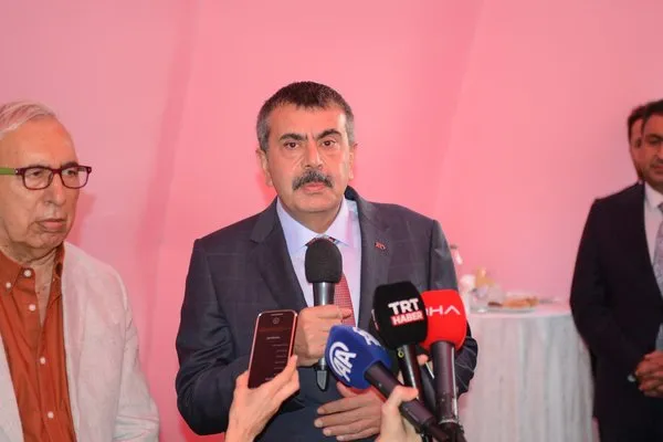 turk-milli-egitiminin-100-yillik-sureci-gezici-digital-tir-ile-anlatilacak-1698682362881.jpg