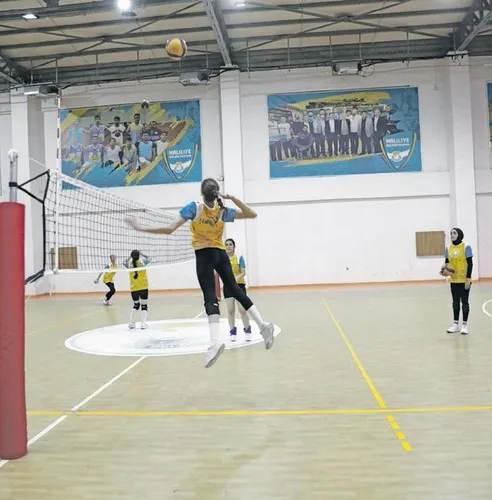 haliliyede-genclige-egitim-teknoloji-ve-spor-yatirimi-1790709568639.jpeg