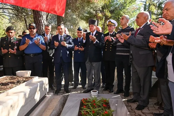 topcu-yuzbasi-mustafa-ertugrul-kabri-basinda-anildi-1730818474217.jpg