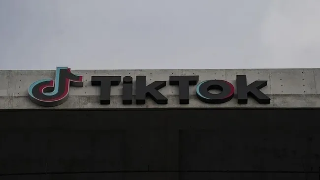 tiktoka-dev-cocuk-gizliligi-cezasi-400-milyon-dolar-odeyecekler-1787348697326.jpeg TikTok'a dev