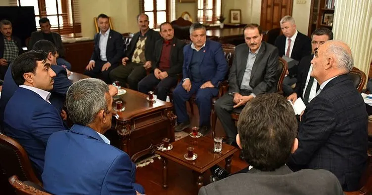 Samsun Büyükşehir Başkanı Yılmaz, Vezirköprülü muhtarları ağırladı