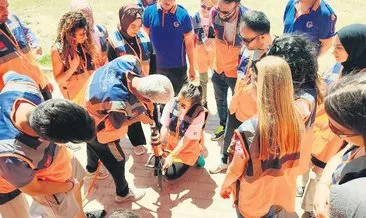 Depremden sağ kurtuldu AFAD gönüllüsü oldu #kirsehir