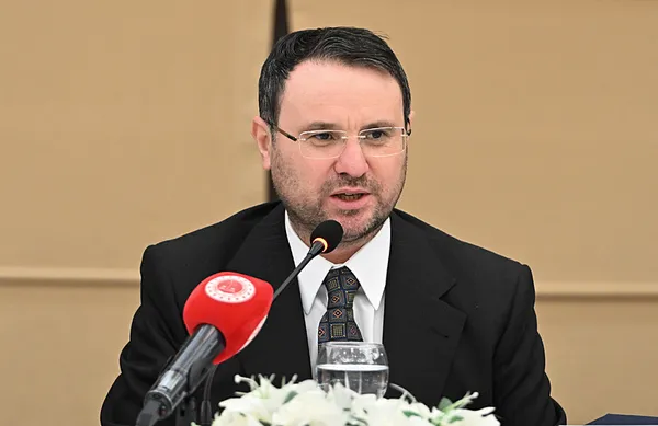 son-dakika-adalet-bakani-akin-gurlekten-ozgur-ozelin-iftiralarina-yanit-amaci-asrin-yolsuzlugu-davasini-perdel-1773821275595.jpg Son dakika | Adalet Bakanı Akın Gürlek'ten Özgür Özel'in iftiralarına yanıt: Amacı asrın yolsuzluğu davasını perdelemek!