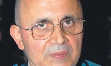 Tarihçi Zafer Toprak hayatını kaybetti