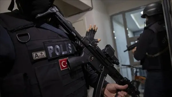 istanbul-ve-muglada-yasa-disi-bahis-operasyonu-9-supheli-yakalandi-1783319411703.jpeg
