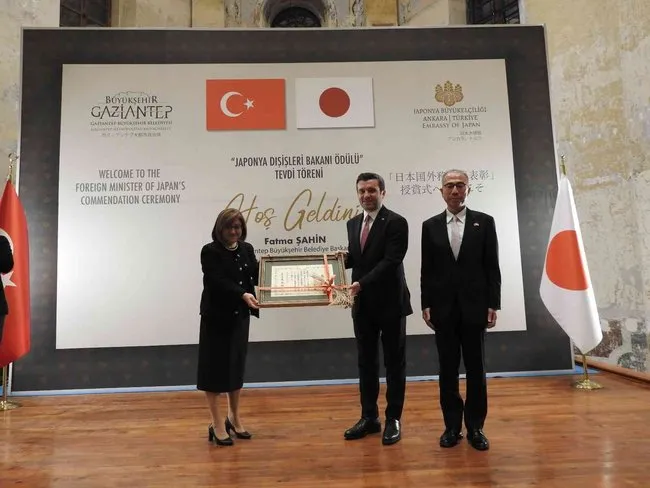 Japonya’dan Fatma Şahin’e ödül