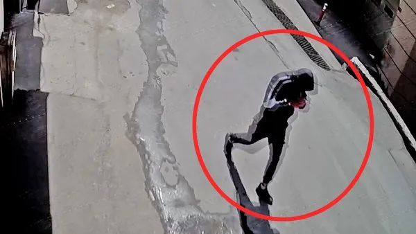 Son dakika | İstanbul'da sevgilisini boğazını keserek katleden caninin kan donduran görüntüleri ortaya çıktı | Video