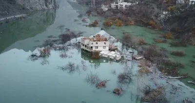 Sular altında kalan evlerine hüzünlü bakış #artvin
