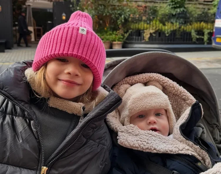 İkinci kez anne olmuştu! Müge Boz’un aile pozları sosyal medyayı salladı