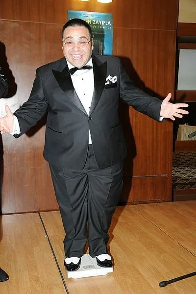 Ünlü türkücü Nur Ertürk 20 kilo verdi! Zayıflayan ve kilo alan ünlüler
