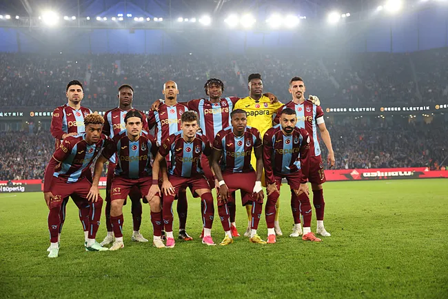 canli-caykur-rizespor-trabzonspor-ilk-11ler-belli-oldu-1793025750653.jpg