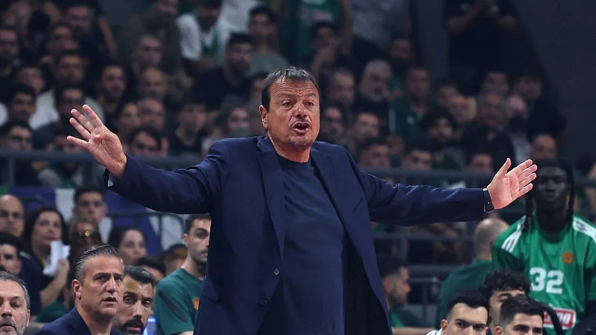 Ergin Ataman'dan, Olympiakos Genel Menajeri Lepeniotis'e tepki!