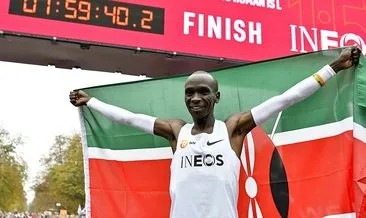 Kenyalı atlet Kipchoge’dan tarihi başarı