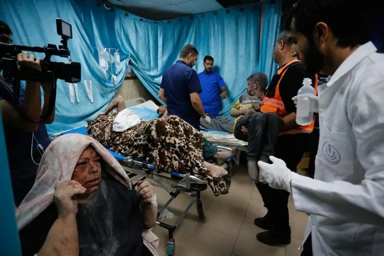 İSRAİL GAZZE SON DAKİKA | İsrail Gazze’de BM okulunu vurdu! Bölgeden ilk görüntüler...