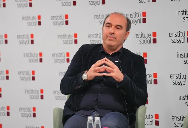enstitu-sosyalden-turkiyede-demografik-esik-paneli-1769187251824.jpg