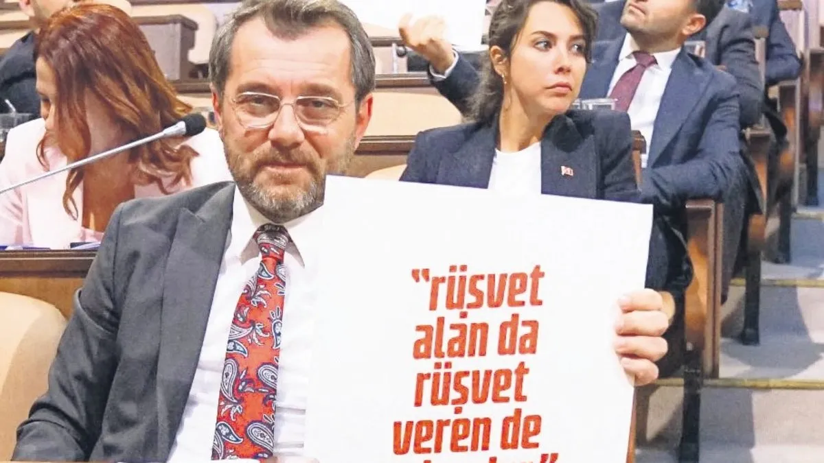 İBB’de şeffaflık sözde kaldı
