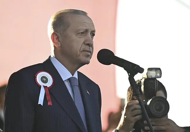 son-dakika-baskan-erdogan-teror-orgutu-kipirdayamaz-halde-1719335895145.jpeg SON DAKİKA| Başkan Erdoğan: Terör örgütü kıpırdayamaz halde