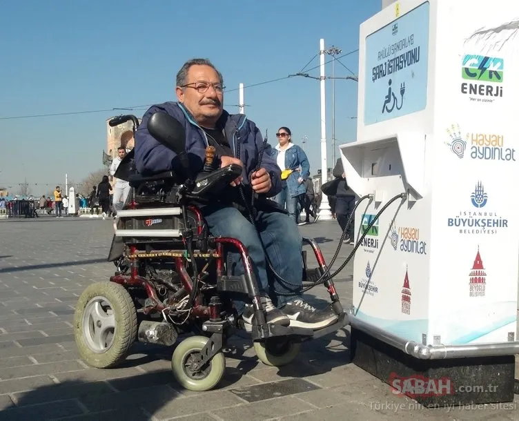 Taksim’de engelli tekerleğin şarj soketlerini üçüncü kez çaldılar