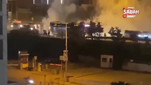 Maltepe'de seyir halindeki otobüsten dumanlar yükseldi | Video