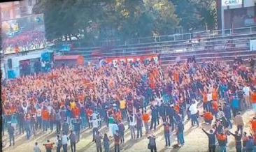 Es-Es taraftarı tribün kurdu!