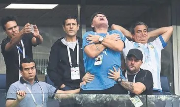 Maradona şov tam gaz sürüyor