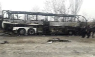 Kaçakçılar, 4 yolcu otobüsünü benzin dökerek yaktı