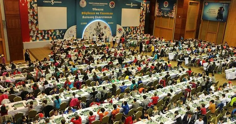 En büyük satranç şampiyonası Antalya’da