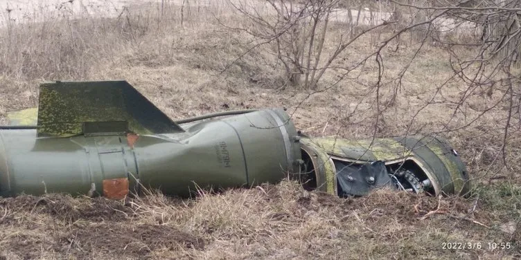 Rusya Ukrayna savaşı şiddetlenerek devam ediyor! Zelenskiy'den flaş açıklama: Havalimanı yerler bir...