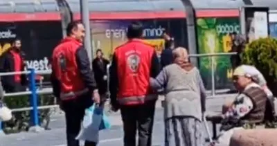 Kayseri polisinden yürekleri ısıtan hareket... Yaşlı kadının poşetlerini taşıyıp koluna girdiler