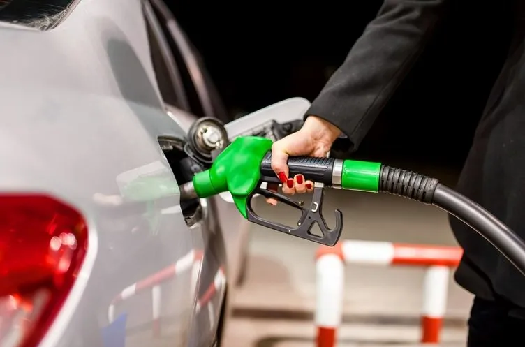 BENZİN-MAZOT FİYATI SON DAKİKA: 31 Mart 2023 akaryakıt fiyatları: Benzin litre fiyatı ve mazot fiyatı kaç TL oldu?