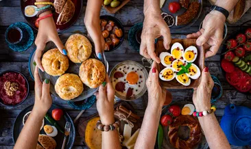 Bayram sofralarınız ‘sağlıklı’ olsun! Vücudunuzu yormamak için bunlardan uzak durun...