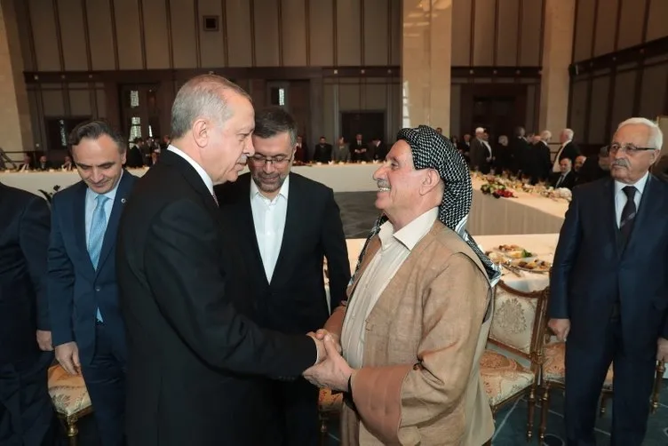 Cumhurbaşkanı Erdoğan kanaat önderleri ile görüştü