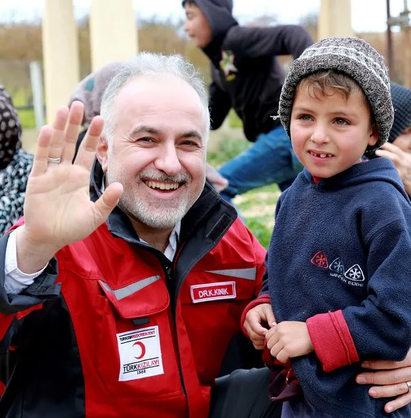 Türk Kızılayı Afrinli sivillerin yanında